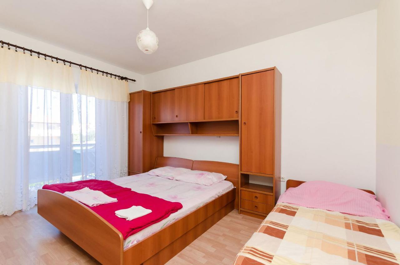 Apartments Rajka Lopar Exterior photo