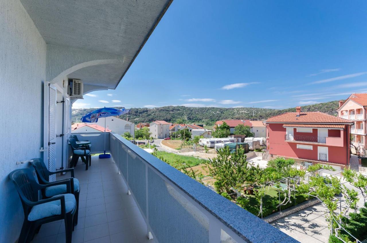Apartments Rajka Lopar Exterior photo