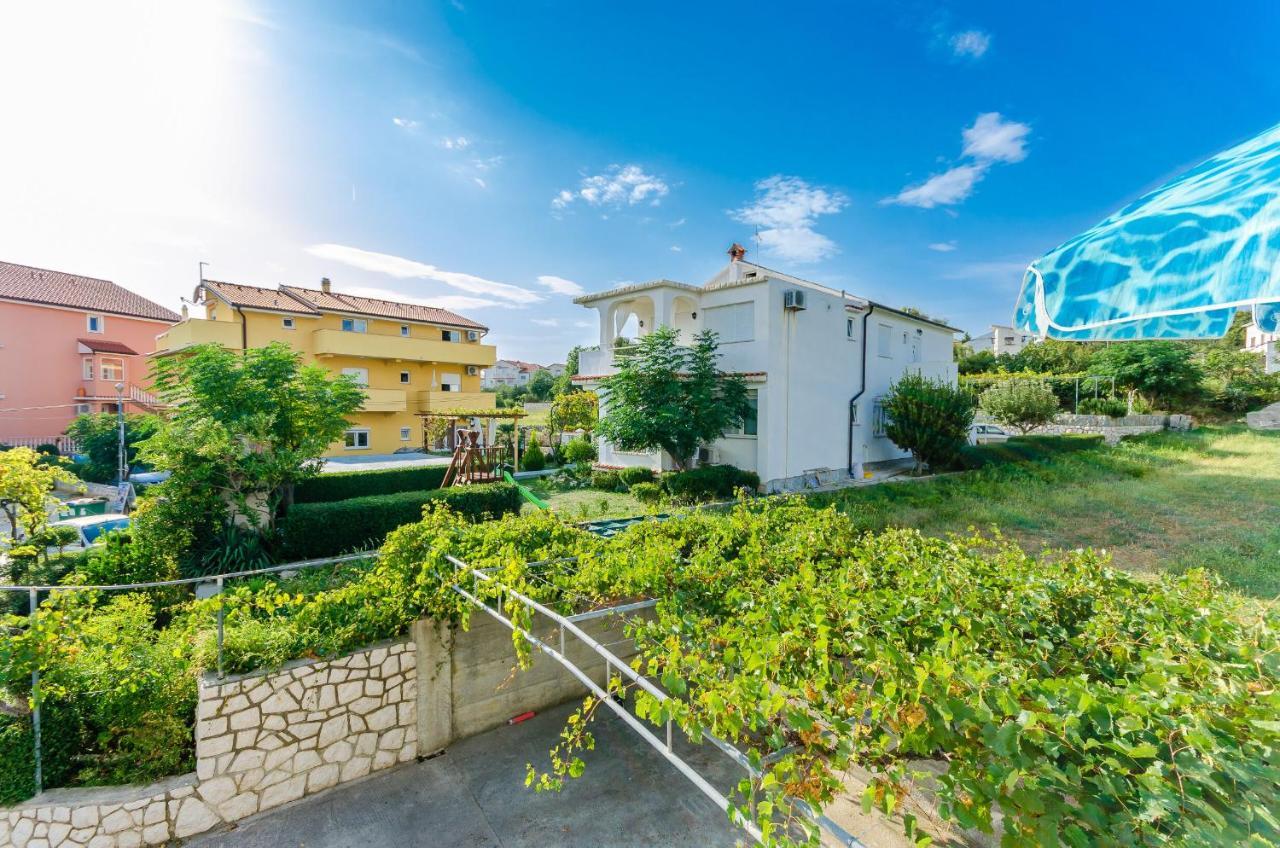 Apartments Rajka Lopar Exterior photo