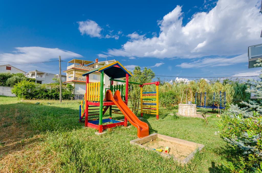 Apartments Rajka Lopar Exterior photo